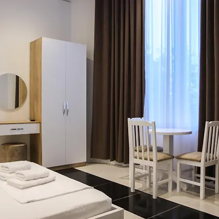 Hotel Restaurant Univers 3*