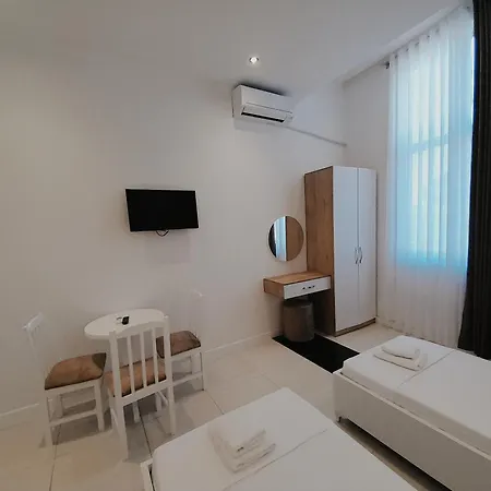 Hotel Restaurant Univers 3*