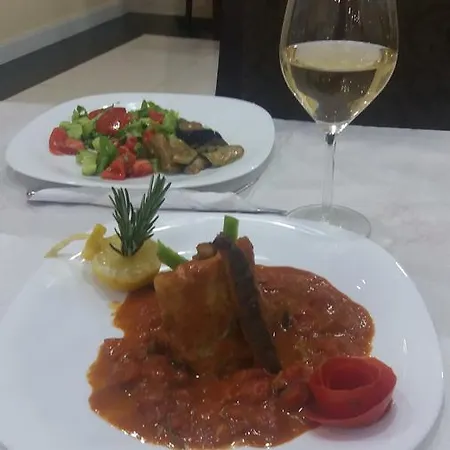 Restaurant Univers 3*