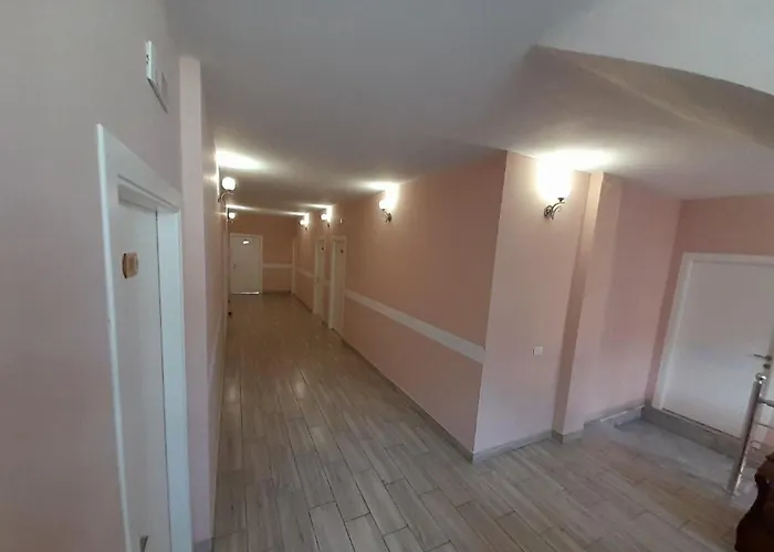 فندق Restaurant Univers 3*