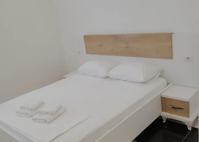 Restaurant Univers 3* شكودر