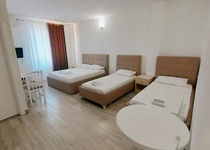 فندق Restaurant Univers شكودر