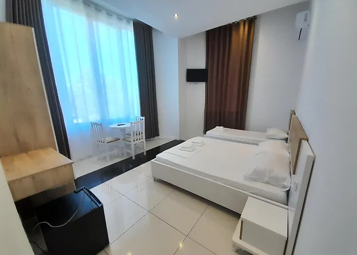 Restaurant Univers فندق 3*