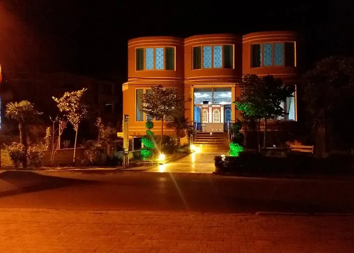 فندق Restaurant Univers شكودر