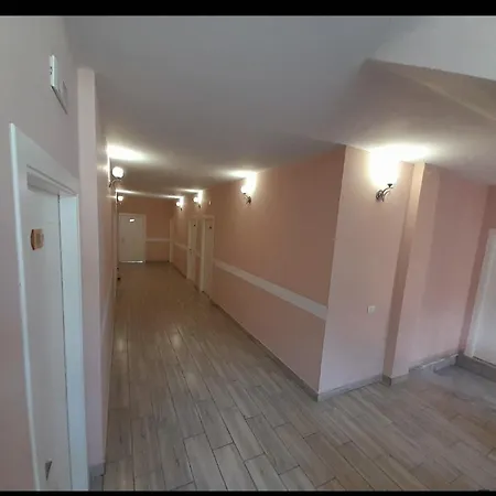 Ξενοδοχείο Restaurant Univers 3*