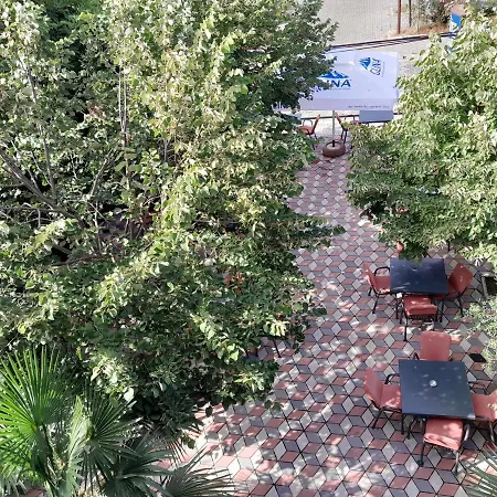 فندق Restaurant Univers 3*