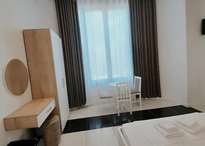 酒店 Restaurant Univers 3*