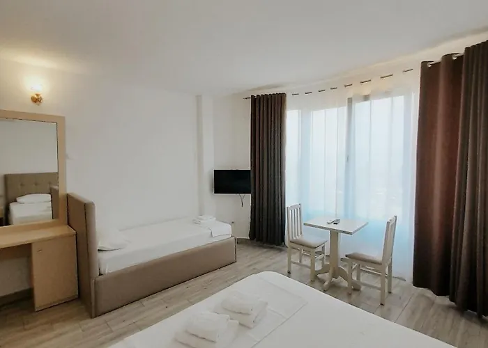 Hotell Restaurant Univers 3*