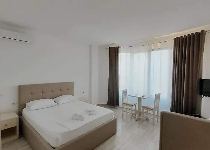 酒店 Restaurant Univers